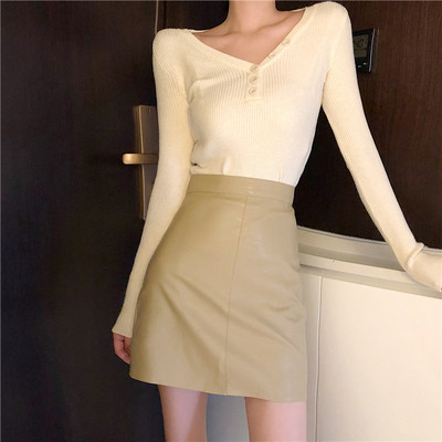 Női pulóver V-nyakkal több színben