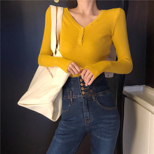 Női pulóver V-nyakkal több színben