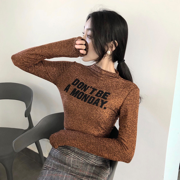 Női blúz négy színben felirattal