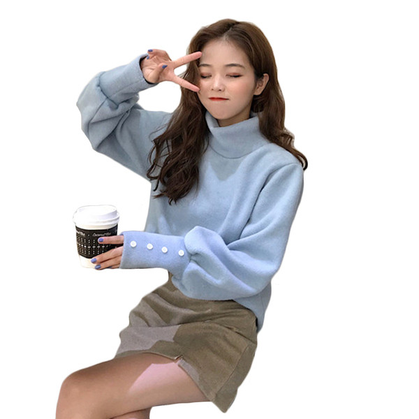 Μαλακό πουλόβερ κυρίες με κολάρο με πόλο και κουμπιά στα μανίκια σε μπλε και άσπρο