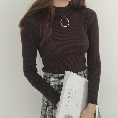 Stílusos női pulóver fém elemmel több színben