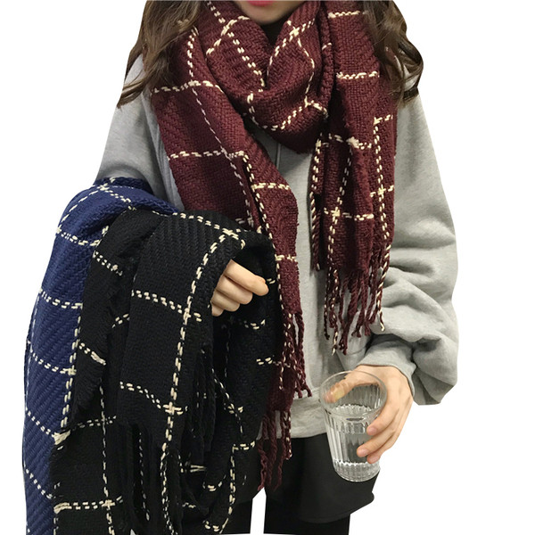 Női téli sál rojtokkal több színben