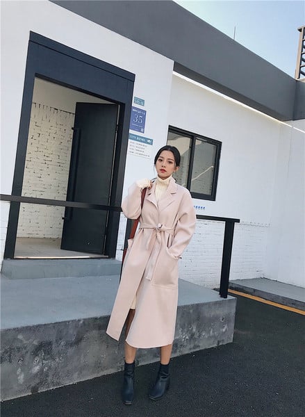 Stílusos női kabát hosszú modell zsebekkel, két színben