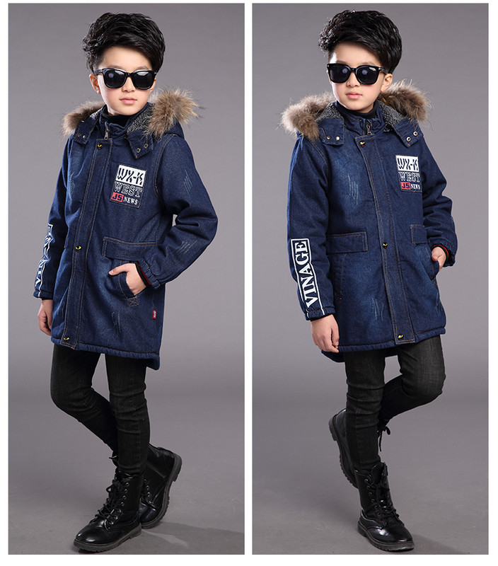 Aktuális gyerek kabát fiúknak két színben