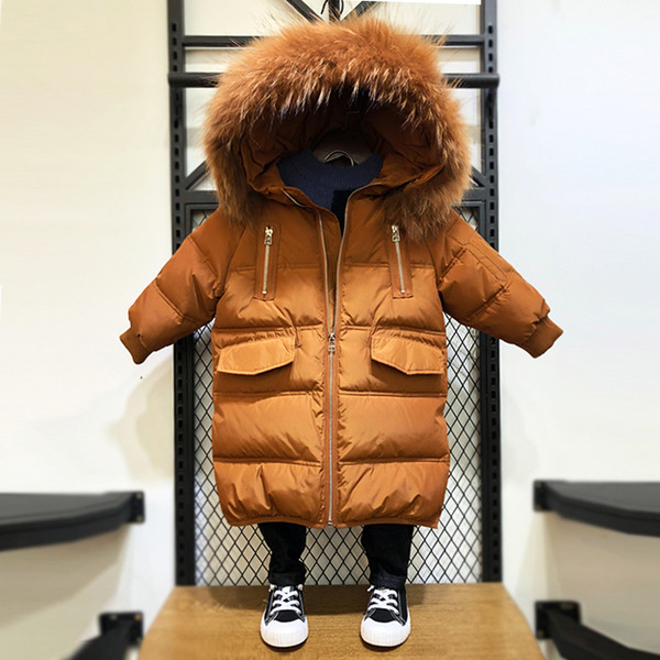 Modern barna színű gyerekkabát fiúknak