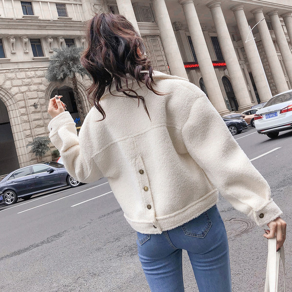 Puha női kabát O-nyakkal, két színben