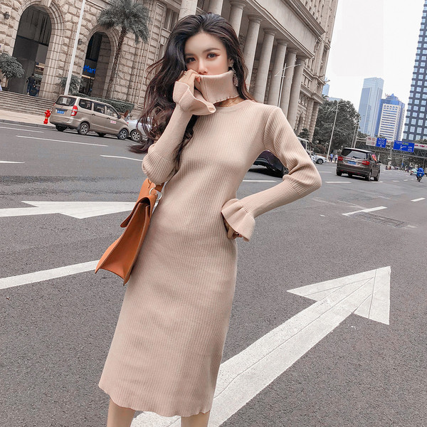 Modern hosszú női ruha két színben