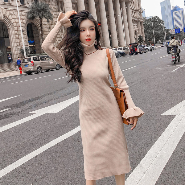 Modern hosszú női ruha két színben