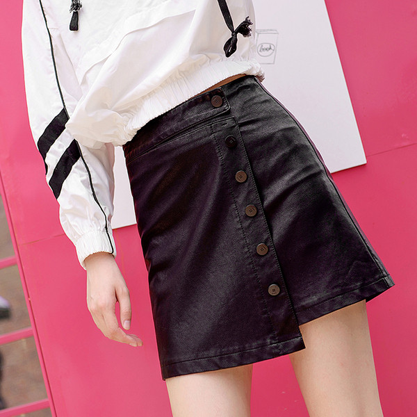 Aktuális női szoknya gombokkal