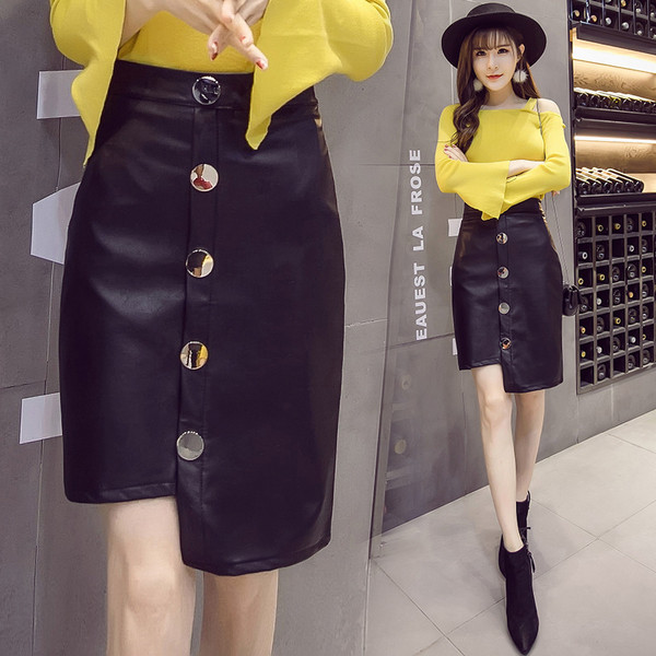 Női szoknya magas derékkal, gombokkal