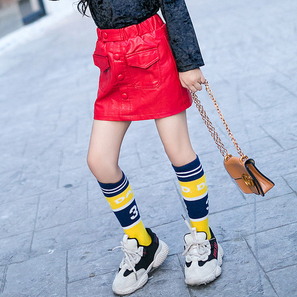 Fusta moderna din piele pentru copii pentru fete in doua culori