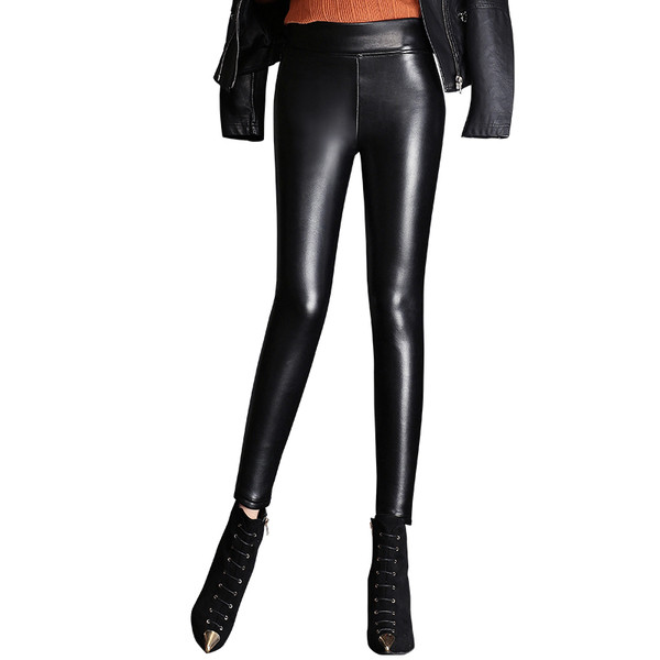 Γυναικείο δερμάτινο κολάν σε μαύρο χρώμα