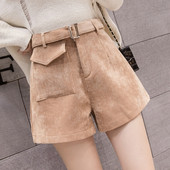 Modern női rövidnadrág három színben