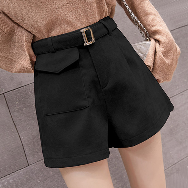 Modern női rövidnadrág három színben