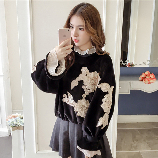 Stílusos női pulóver három színben, rátéttel