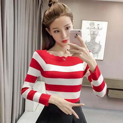 Modern női blúz csupasz váll