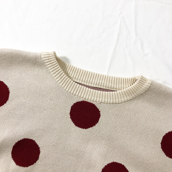 Női pöttyös pulóver több színben