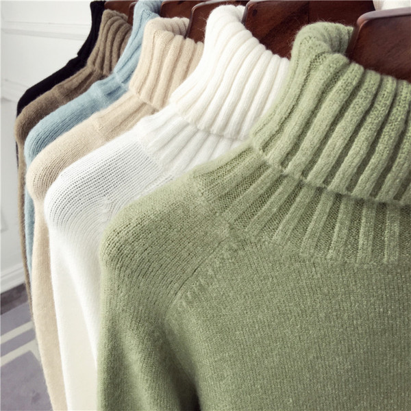 Aktuális női pulóver különböző színekben