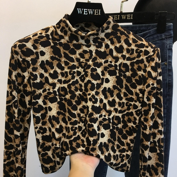 Γυναικείες μπλούζες με εκτύπωση σε τρία χρώματα