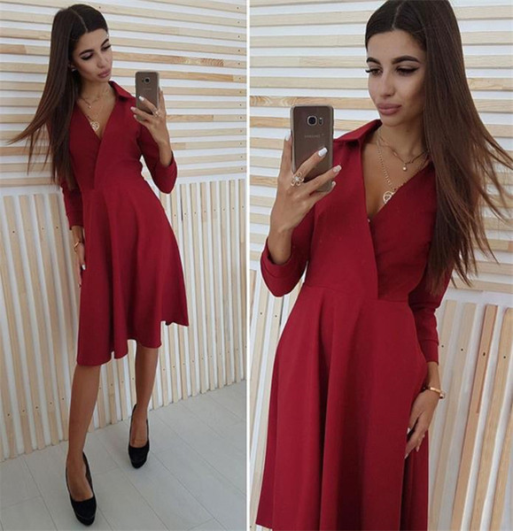 Модерна дамска рокля разкроен модел в сив ,черен и червен цвят 