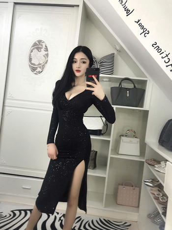 Модерна дамска рокля с V-образно деколте в черен цвят