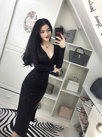 Модерна дамска рокля с V-образно деколте в черен цвят