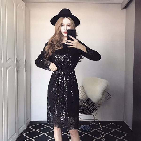 Дамска рокля с дълъг ръкав и пайети в два цвята