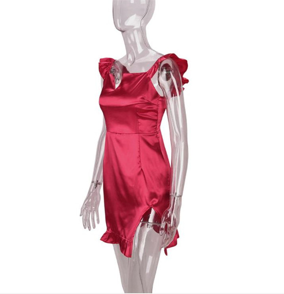 Стилна дамска рокля Slim модел с V-образно деколте в няколко цвята 