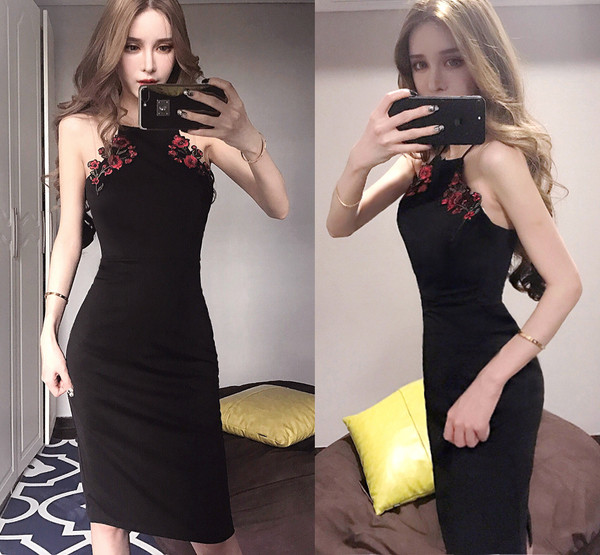 Модерна дамска рокля с тънки презрамки и флорална бродерия в черен цвят