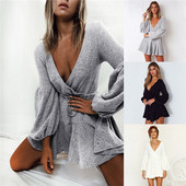 Ежедневна дамска рокля разкроен модел и V-образно деколте в няколко цвята 