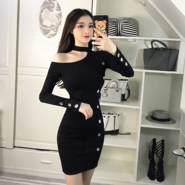 Дамска стилна рокля в черен цвят - Slim модел