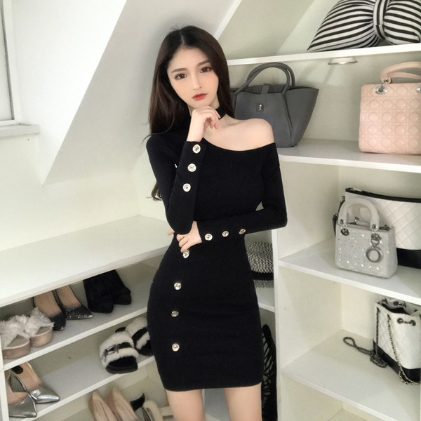 Дамска стилна рокля в черен цвят - Slim модел