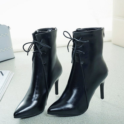 Γυναικείες μπότες με λεπτό τακο΄υνι και κορδόνια σε τρία χρώματα