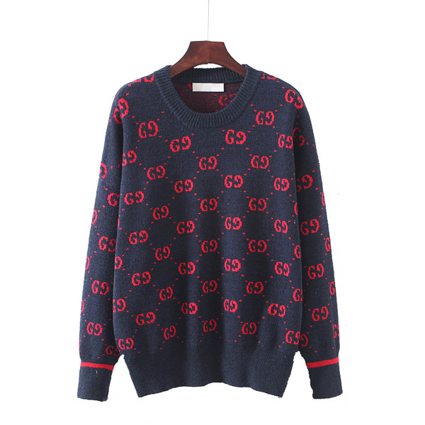 Модерен дамски пуловер с О-образна яка 