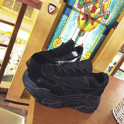 Актуални дамски кецове с груба подметка в три цвята