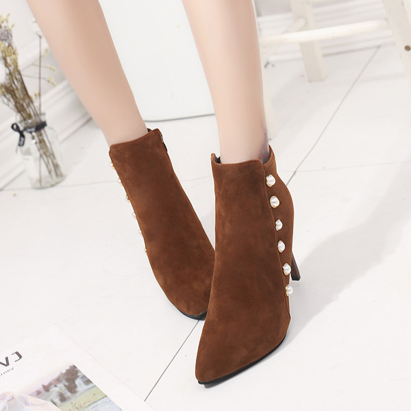 Стилни дамски боти с висок ток и перли в два цвята