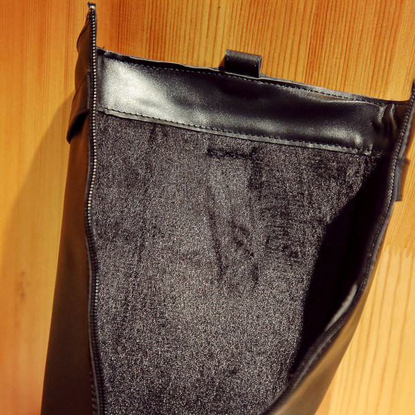 Черни дамски ботуши за зимата от еко кожа