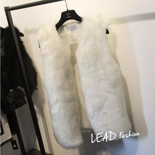 Актуален дамски пухен елек в няколко цвята