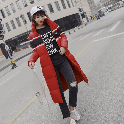 Ежедневно дамско зимно яке с висока яка и надпис в няколко цвята