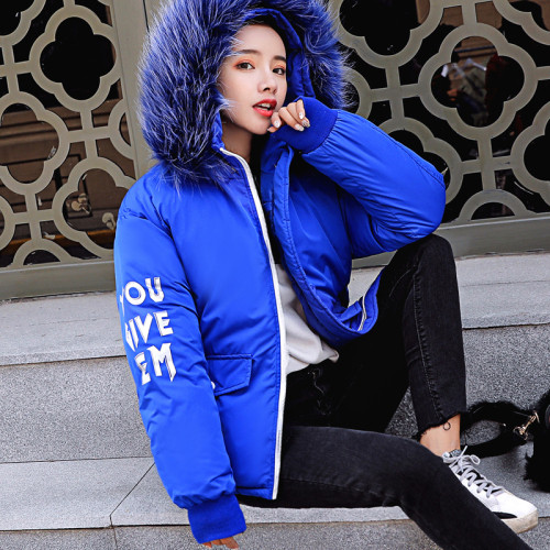 Μοντέρνο γυναικείο μπουφάν με έγχρωμο χνούδι σε διάφορα χρώματα