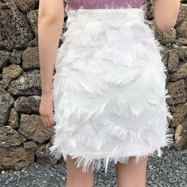 Дамска актуална пола в бял и розов цвят