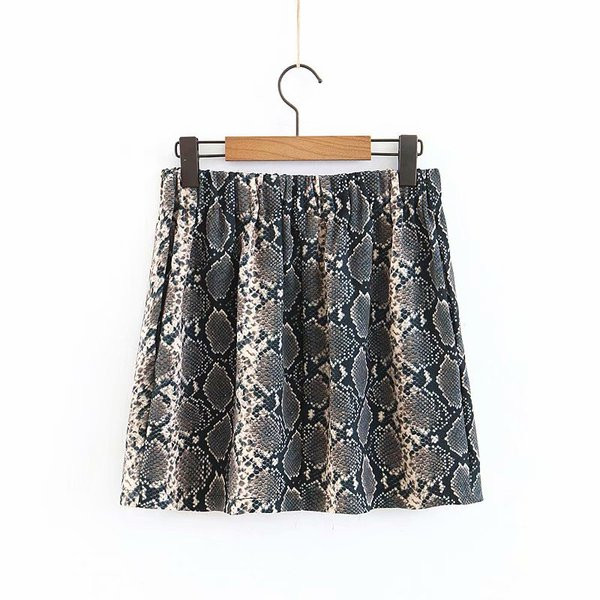 Дамска модерна къса пола 