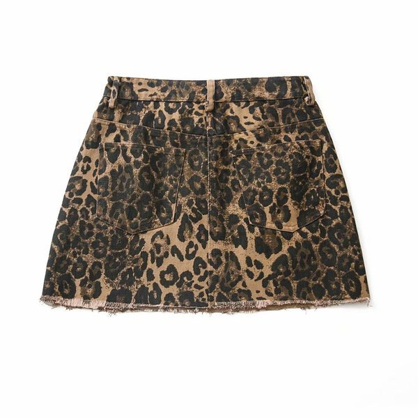 Дамска пола в леопардов принт