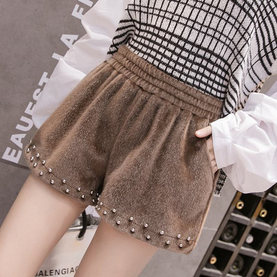 Модерен дамски къс панталон в три цвята