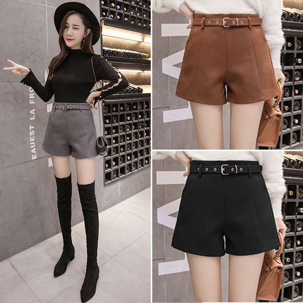 Дамски стилен къс панталон в различни цветове