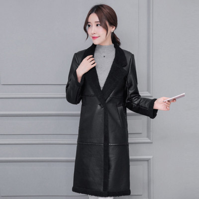 Стилно дамско яке от еко кожа с мека подплата