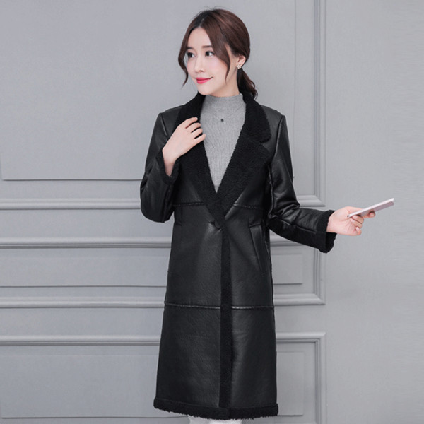 Стилно дамско яке от еко кожа  с мека подплата 