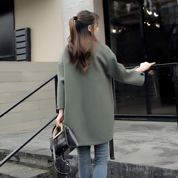 Стилно дамско палто къс модел в два цвята