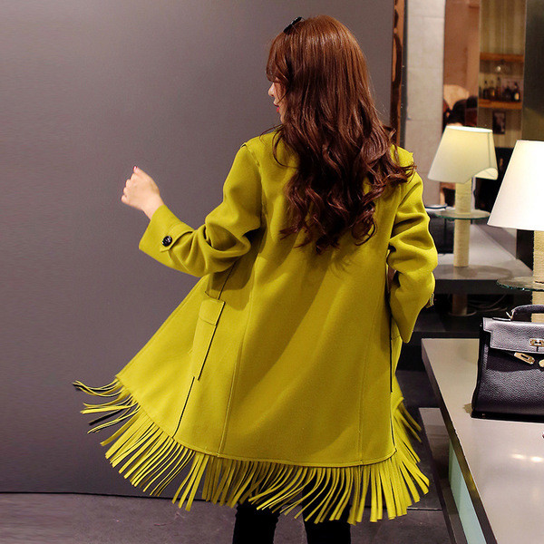 Нов модел дамско палто с ресни в няколко цвята 