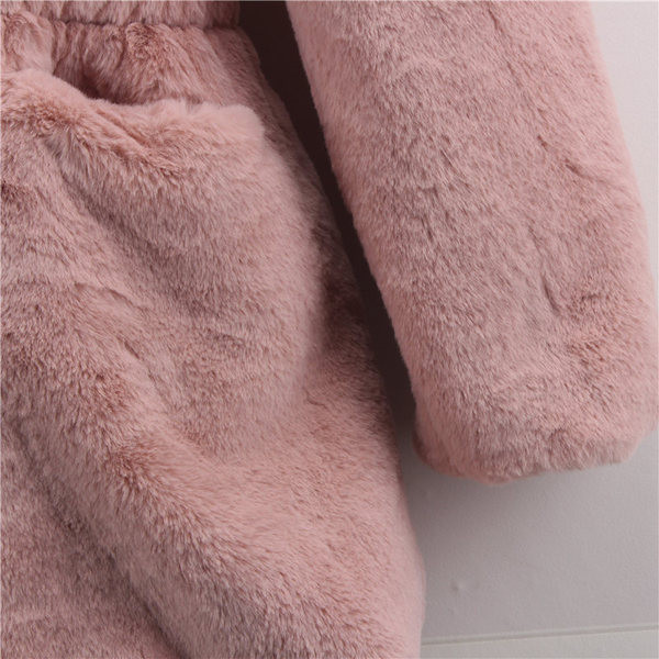 Пухено дамско палто с джобове и еластична талия с връзки в розов цвят